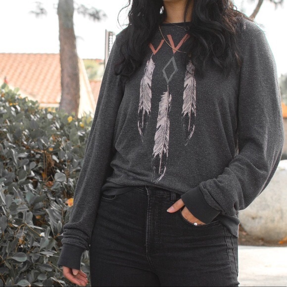 WILDFOX✨Night Lovers Sweater - Picture 1 of 4